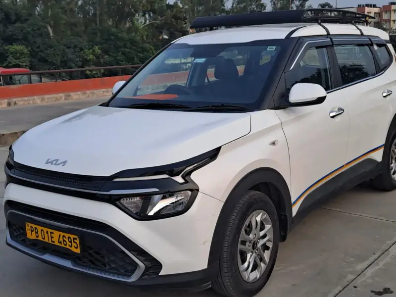 Kia Carens available for rent in Amritsar